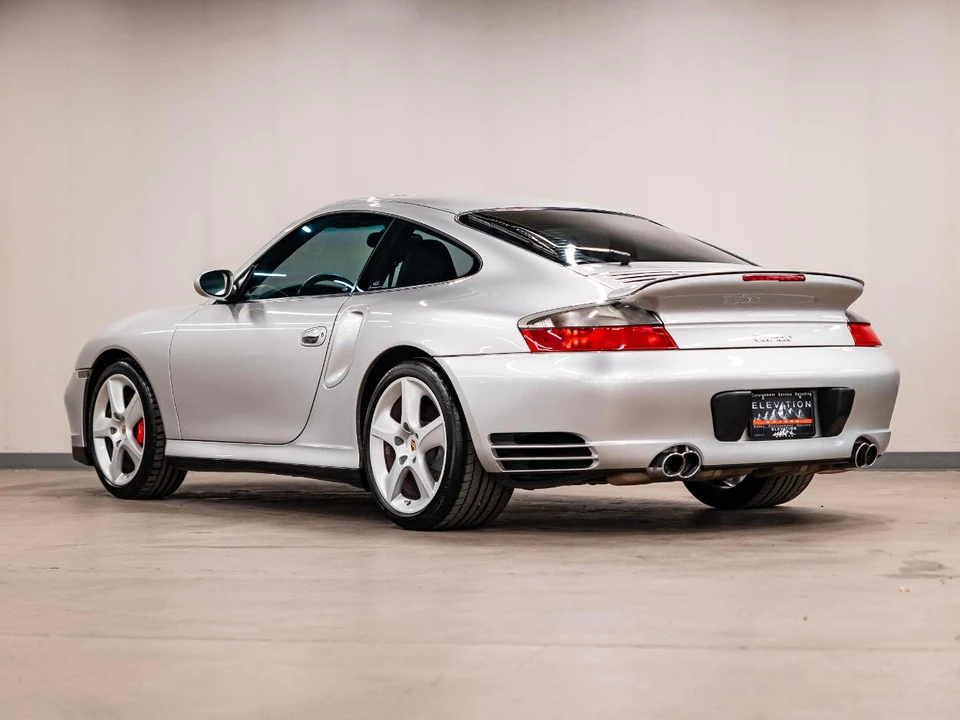 2003 Porsche 911 - Image 24 of 31
