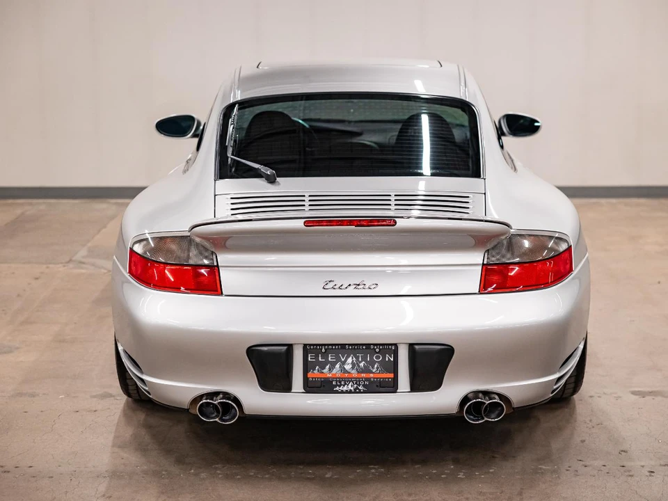2003 Porsche 911 - Image 28 of 31