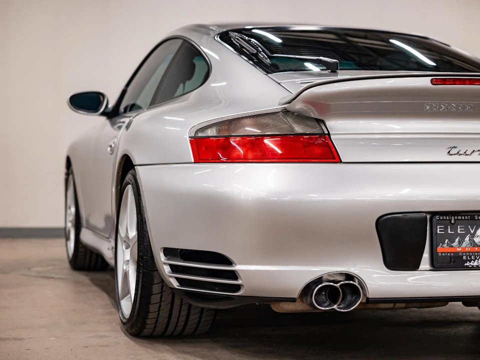 2003 Porsche 911 - Image 30 of 31