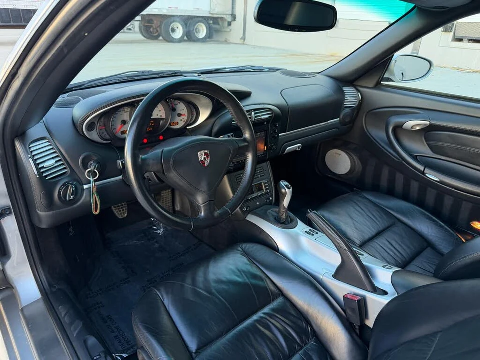 2003 Porsche 996 Carrera - Image 29 of 31