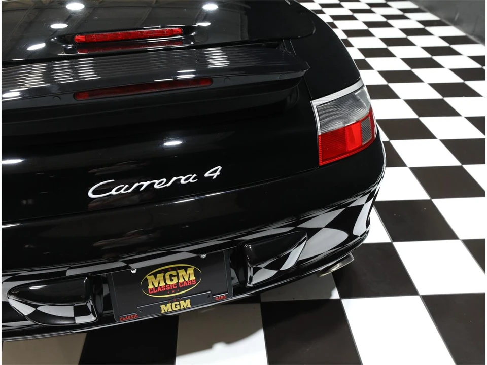 2003 Porsche 996 Carrera - Image 26 of 31