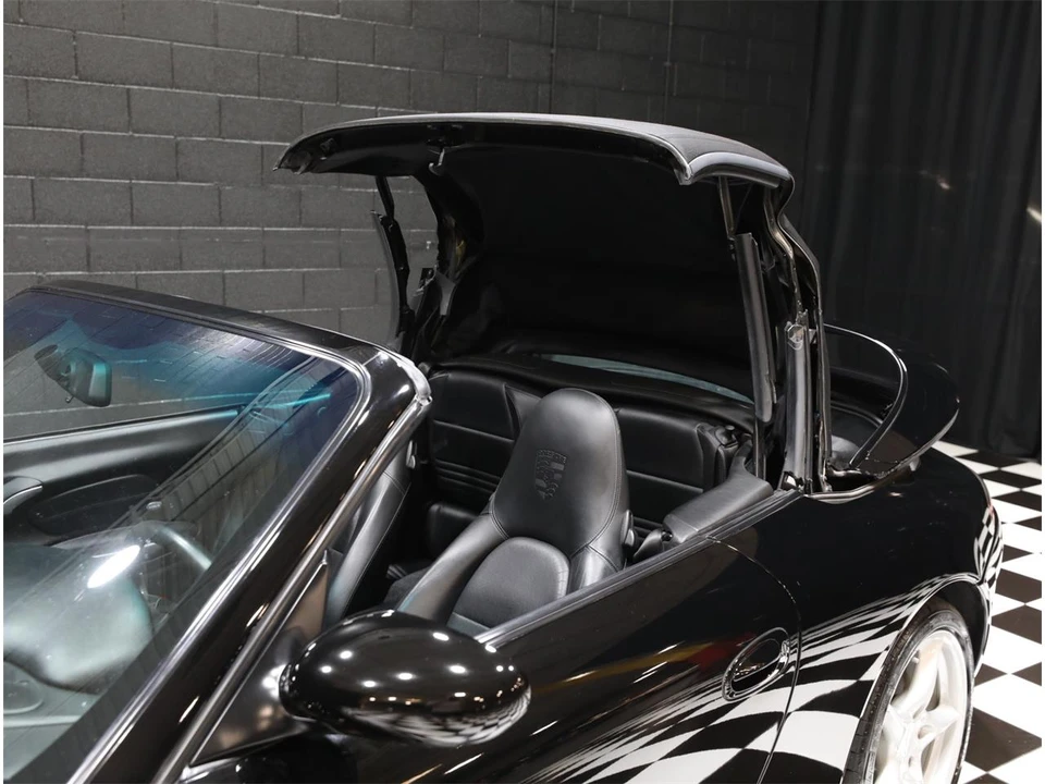 2003 Porsche 996 Carrera - Image 12 of 31
