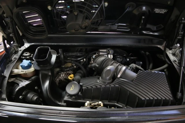 2003 Porsche 911 - Image 7 of 24