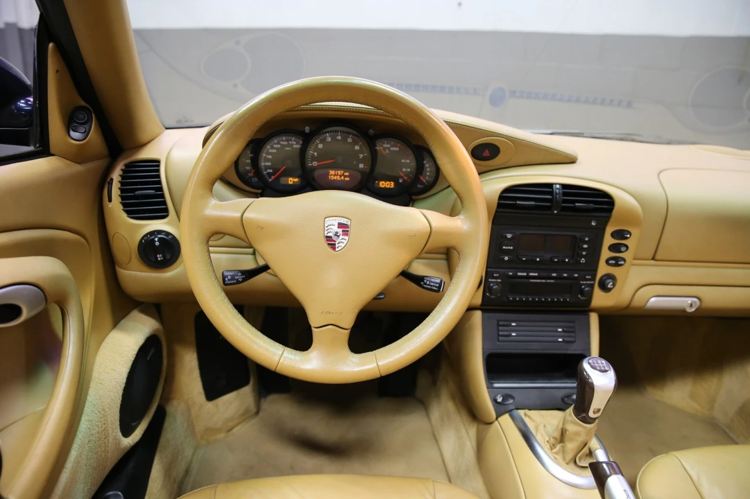 2003 Porsche 996 Carrera - Image 24 of 31