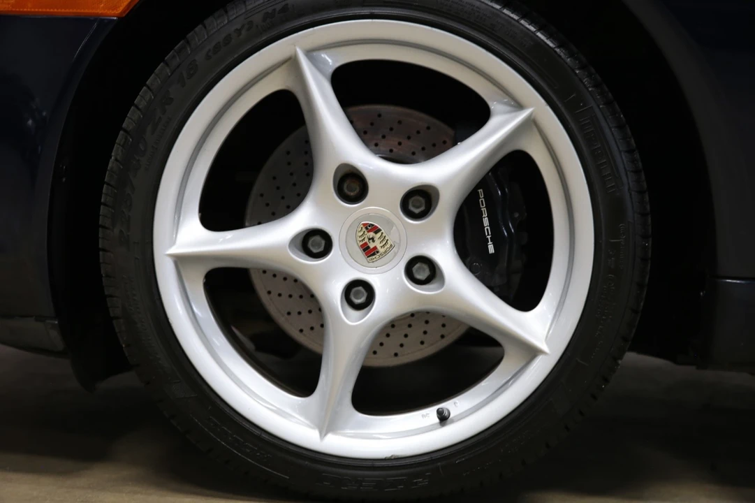 2003 Porsche 996 Carrera - Image 19 of 31