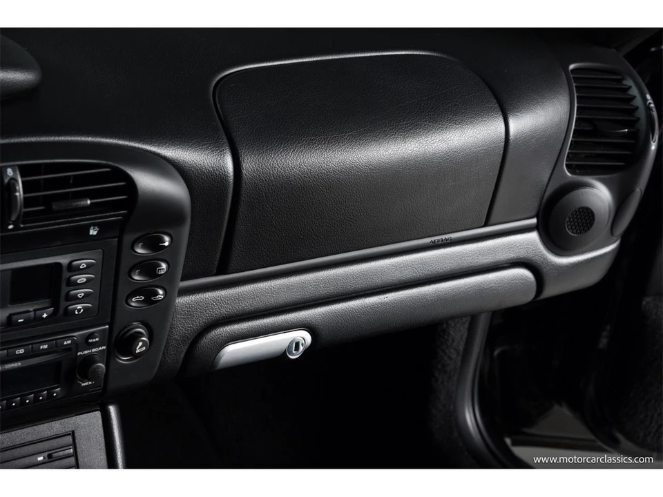 2003 Porsche 996 Carrera - Image 29 of 31
