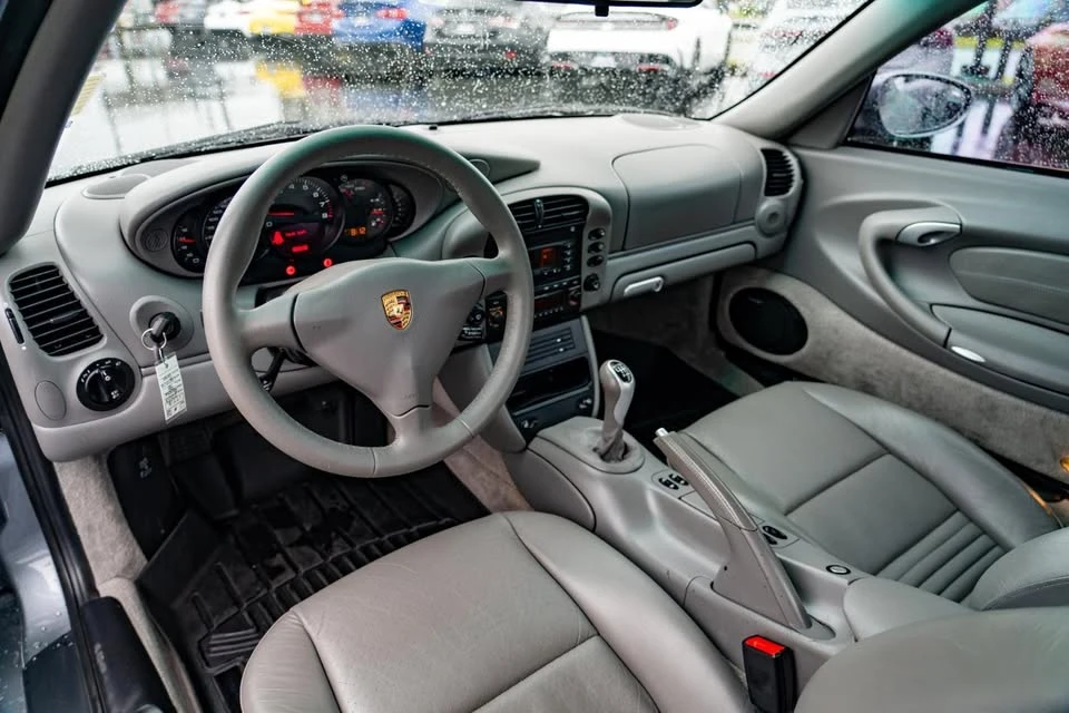 2003 Porsche 996 Carrera - Image 18 of 20