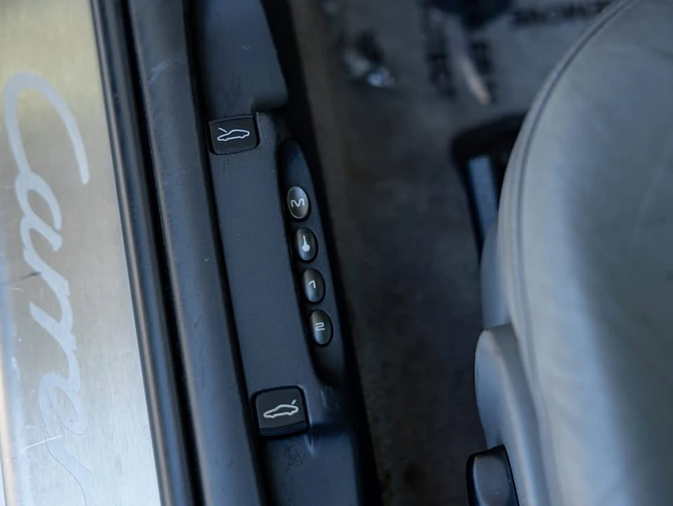 2003 Porsche 996 Carrera - Image 17 of 19