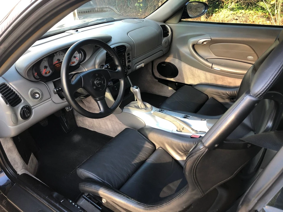 2003 Porsche 996 Carrera - Image 10 of 31
