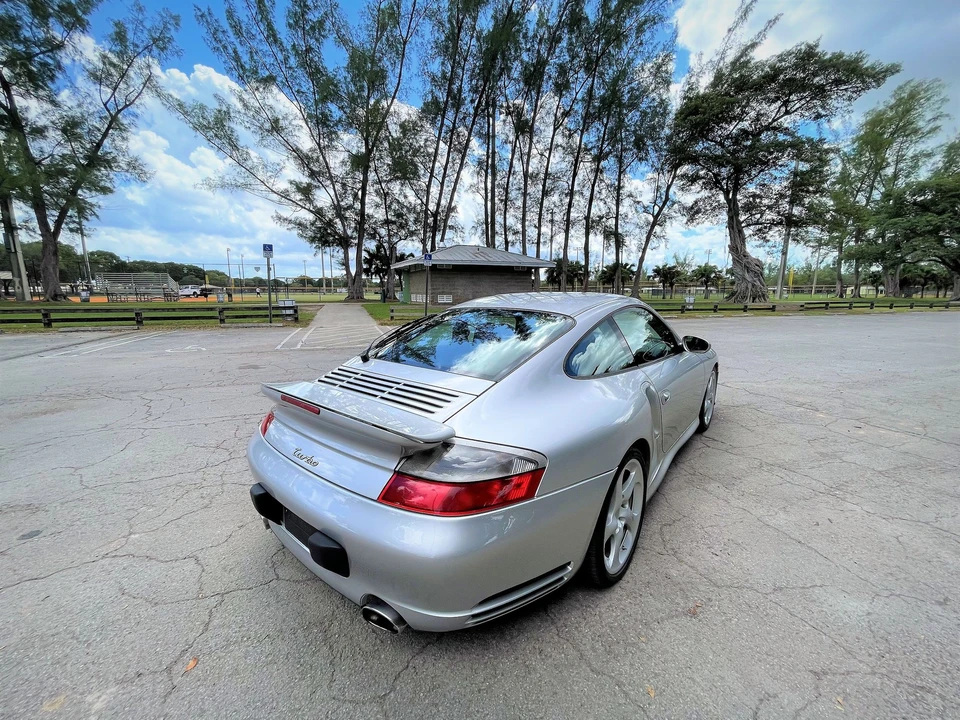 2003 Porsche 996 Turbo - Image 11 of 28