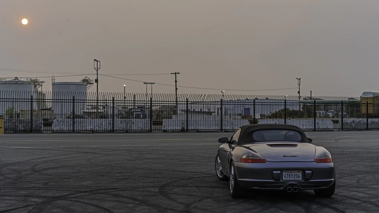 2003 Porsche 986 Boxster - Image 15 of 31