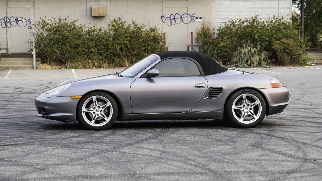 2003 Porsche 986 Boxster - Image 10 of 31