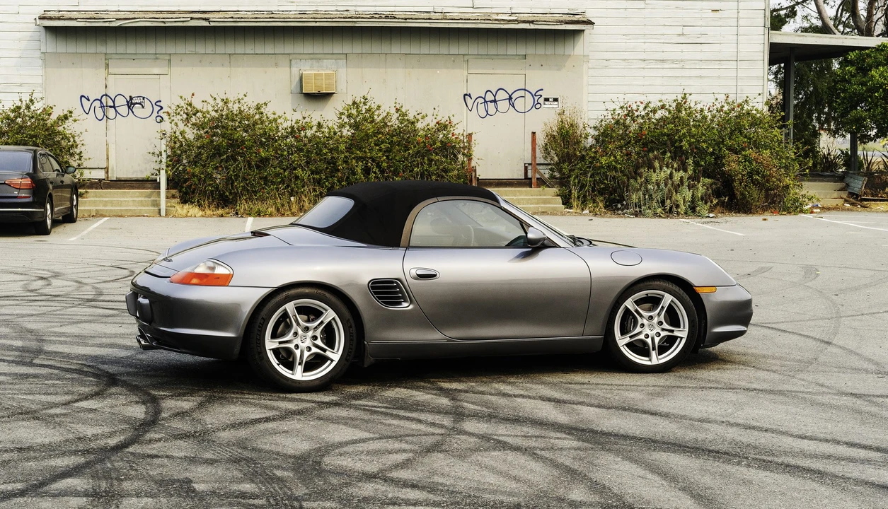 2003 Porsche 986 Boxster - Image 28 of 31