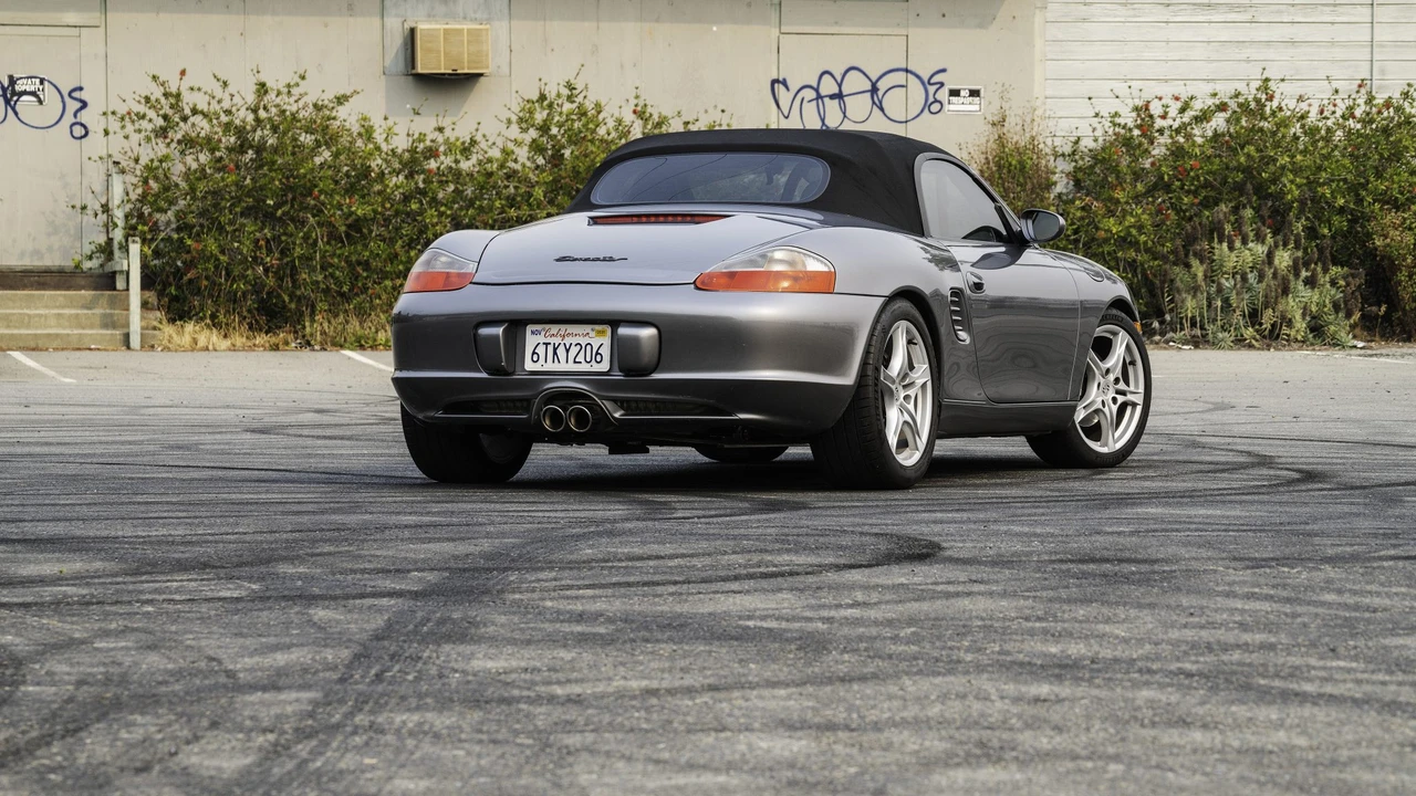 2003 Porsche 986 Boxster - Image 16 of 31