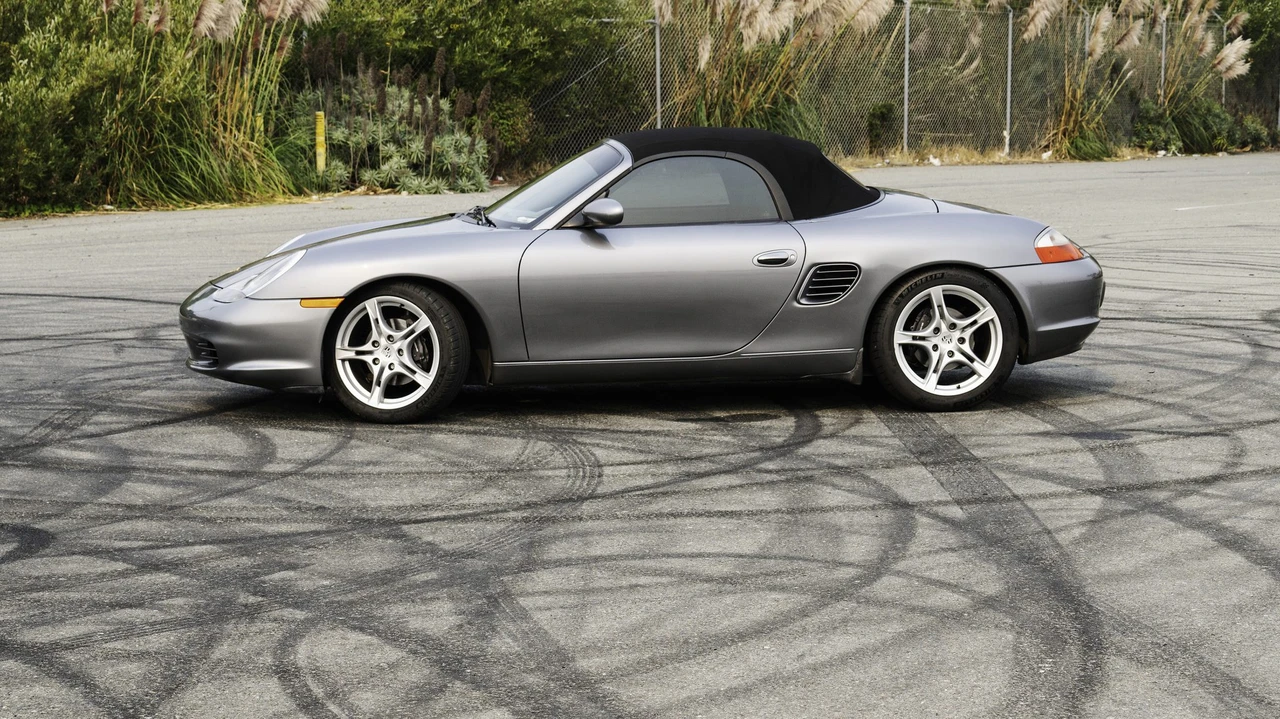 2003 Porsche 986 Boxster - Image 9 of 31