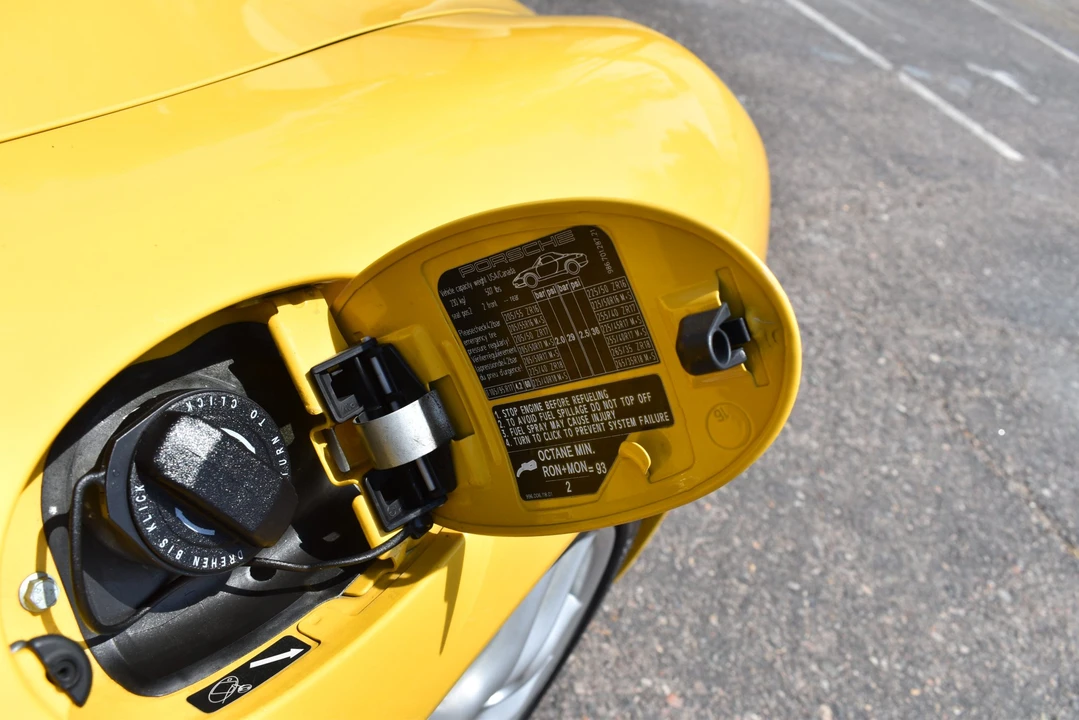 2003 Porsche 986 Boxster - Image 26 of 31