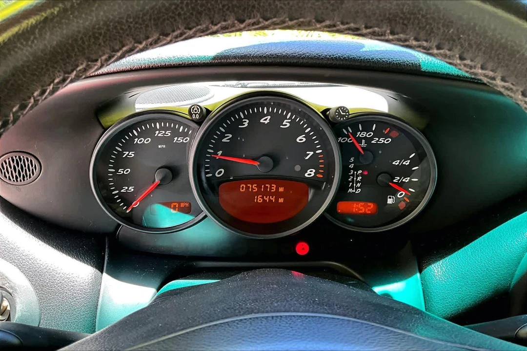2003 Porsche 986 Boxster - Image 15 of 31