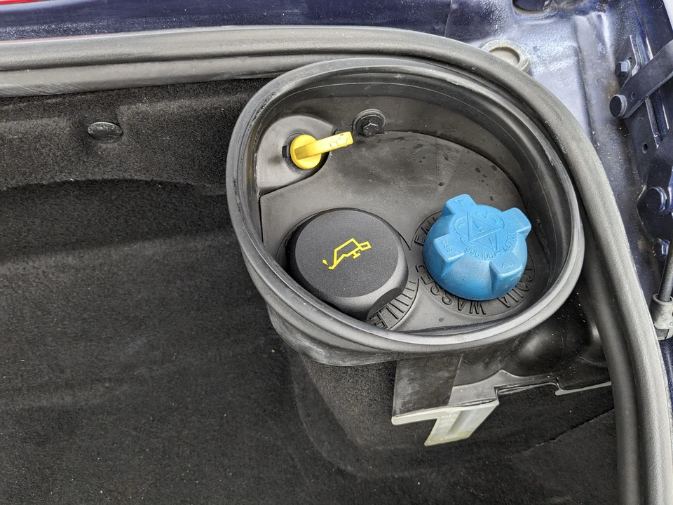 2003 Porsche 986 Boxster - Image 27 of 31