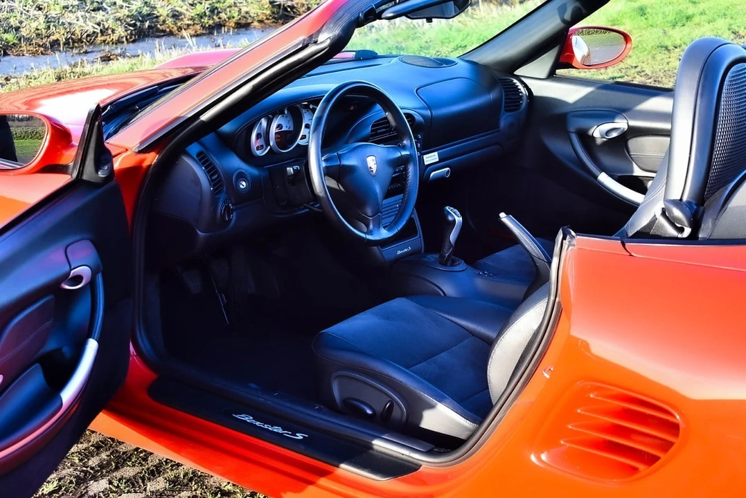 2003 Porsche 986 Boxster S - Image 24 of 31