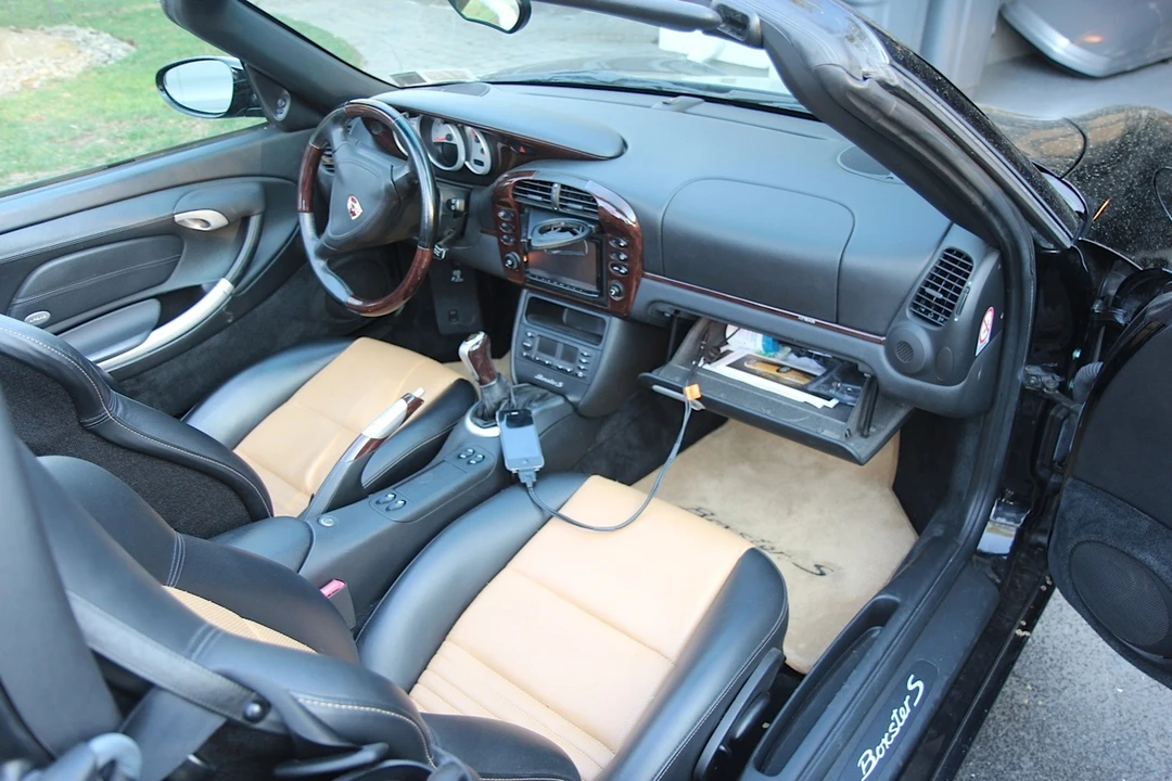 2003 Porsche 986 Boxster S - Image 28 of 31