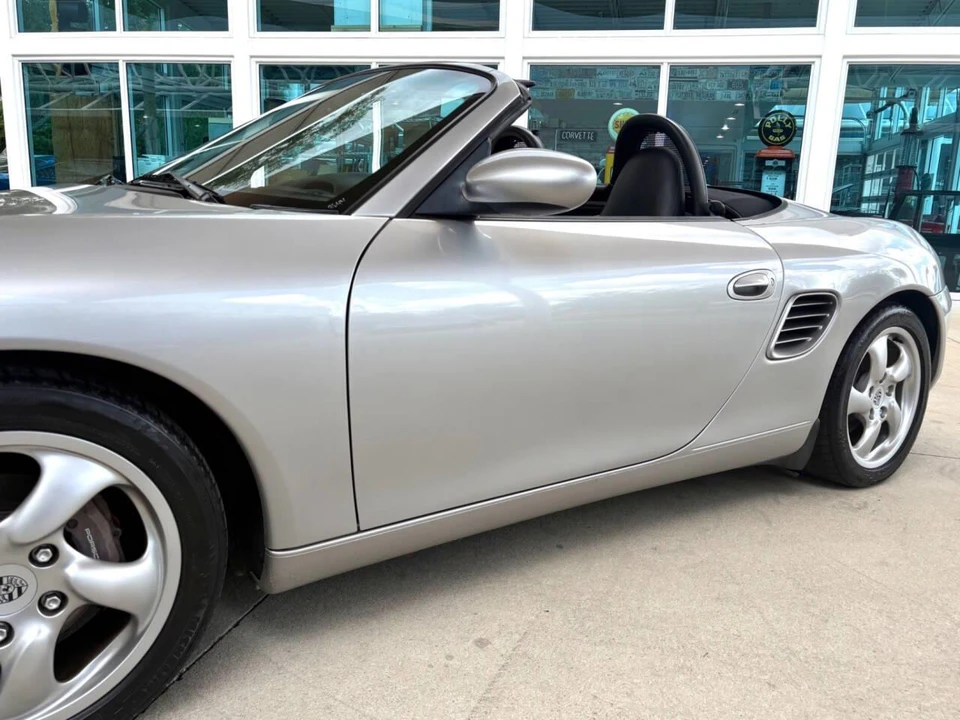 2003 Porsche 986 Boxster - Image 13 of 31