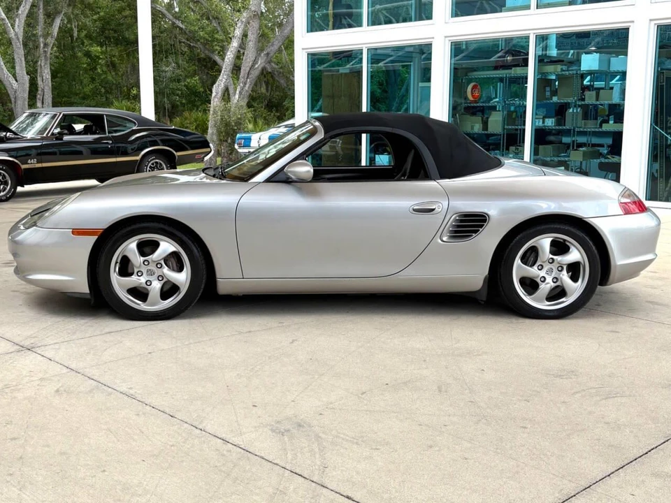 2003 Porsche 986 Boxster - Image 24 of 31