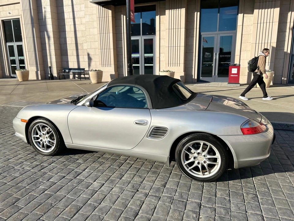 2003 Porsche 986 Boxster - Image 17 of 31