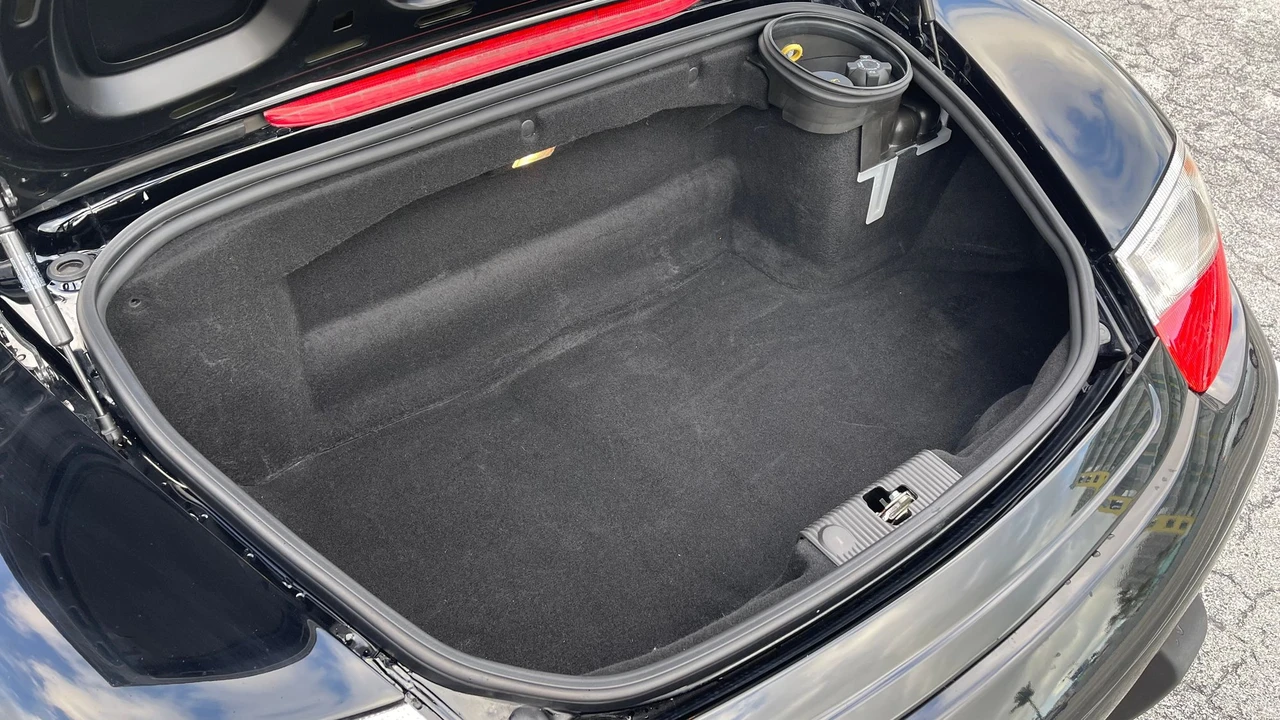 2003 Porsche 986 Boxster - Image 17 of 23