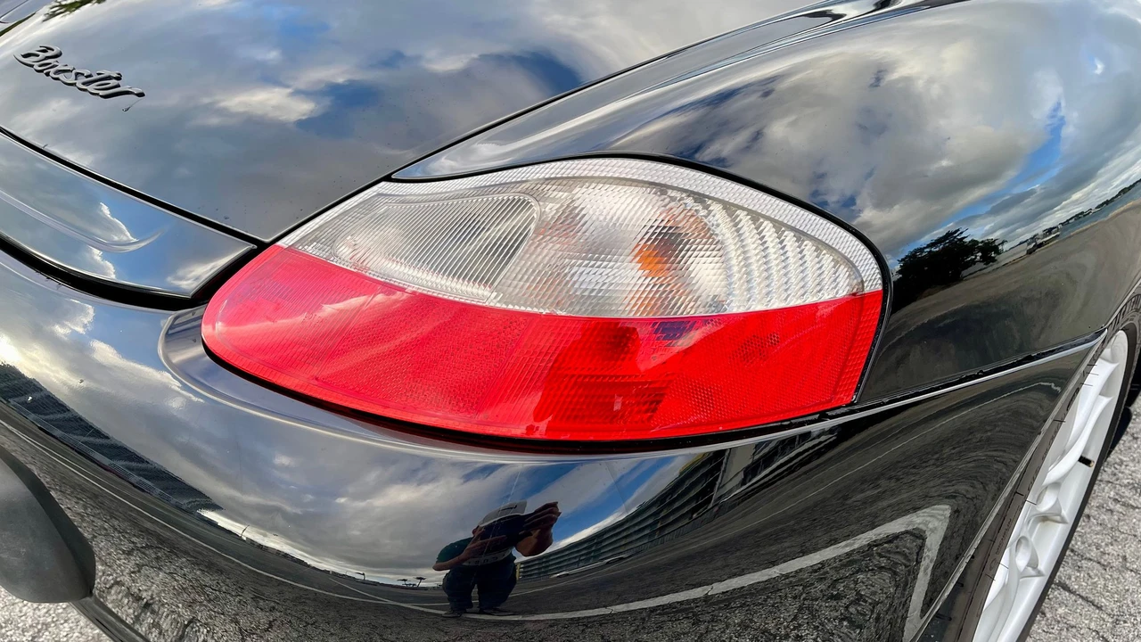 2003 Porsche 986 Boxster - Image 14 of 23