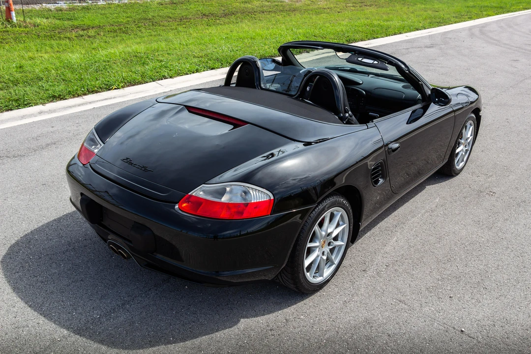2003 Porsche 986 Boxster - Image 16 of 31