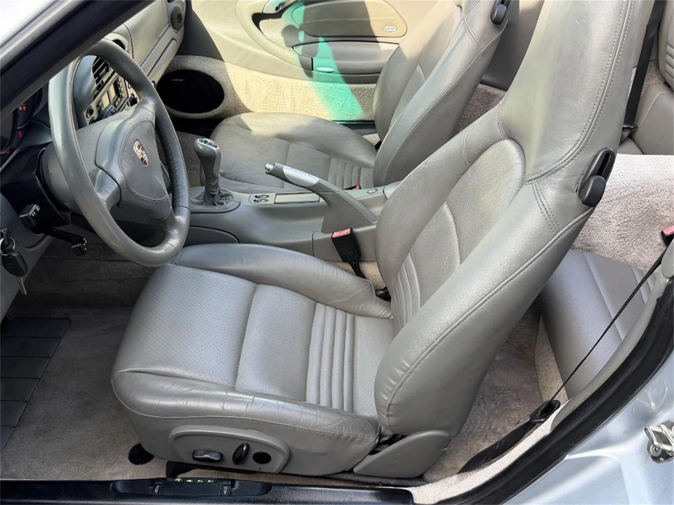 2003 Porsche 996 Carrera - Image 18 of 31