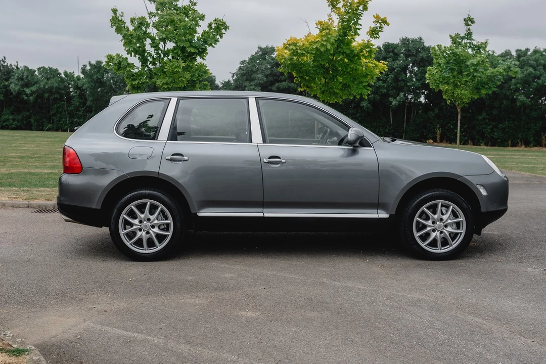 2003 Porsche Cayenne - Image 4 of 30