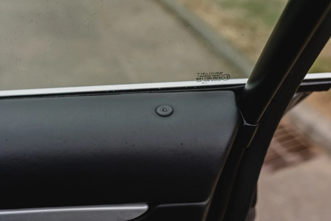 2003 Porsche Cayenne - Image 29 of 30