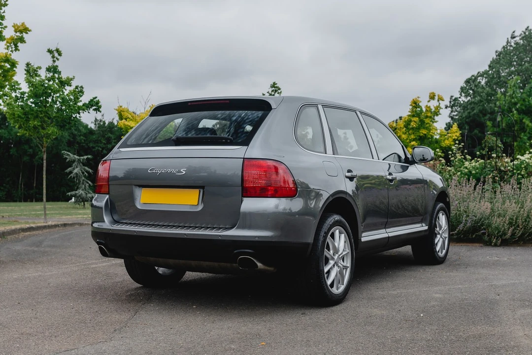 2003 Porsche Cayenne - Image 9 of 30
