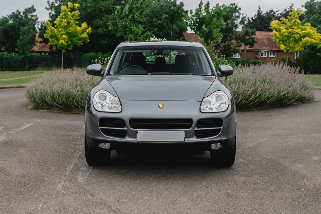 2003 Porsche Cayenne - Image 14 of 30