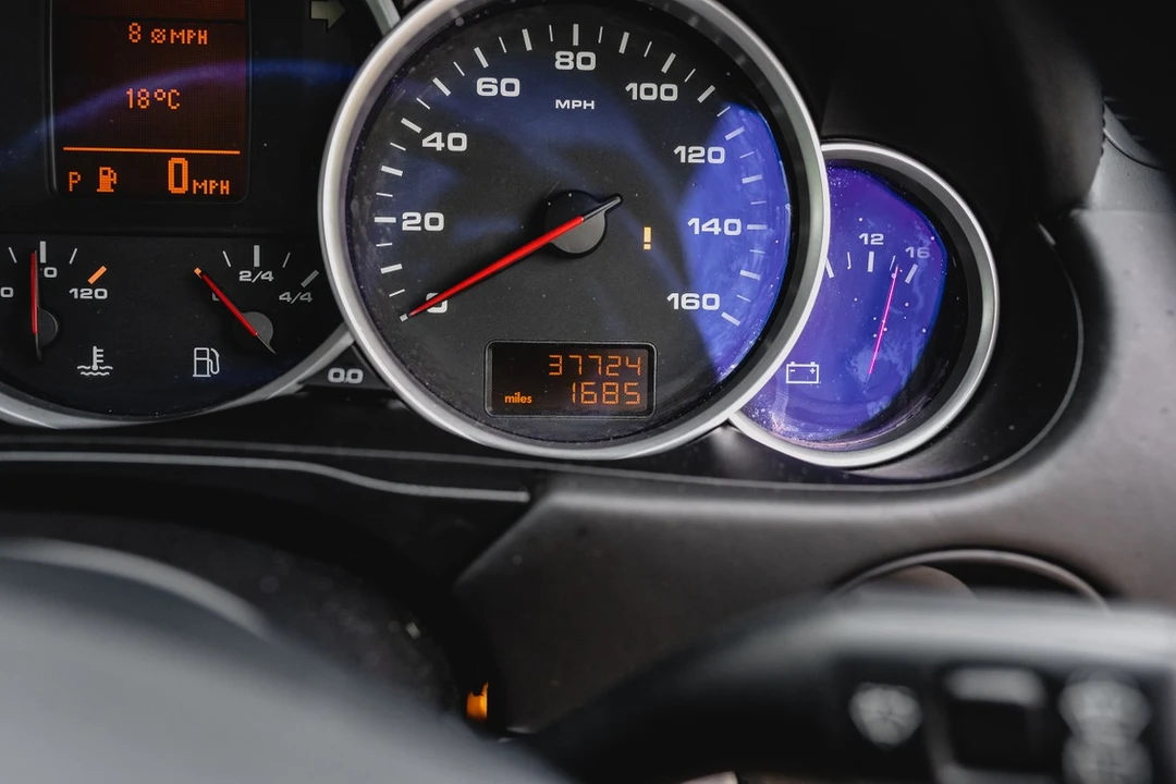 2003 Porsche Cayenne - Image 24 of 30