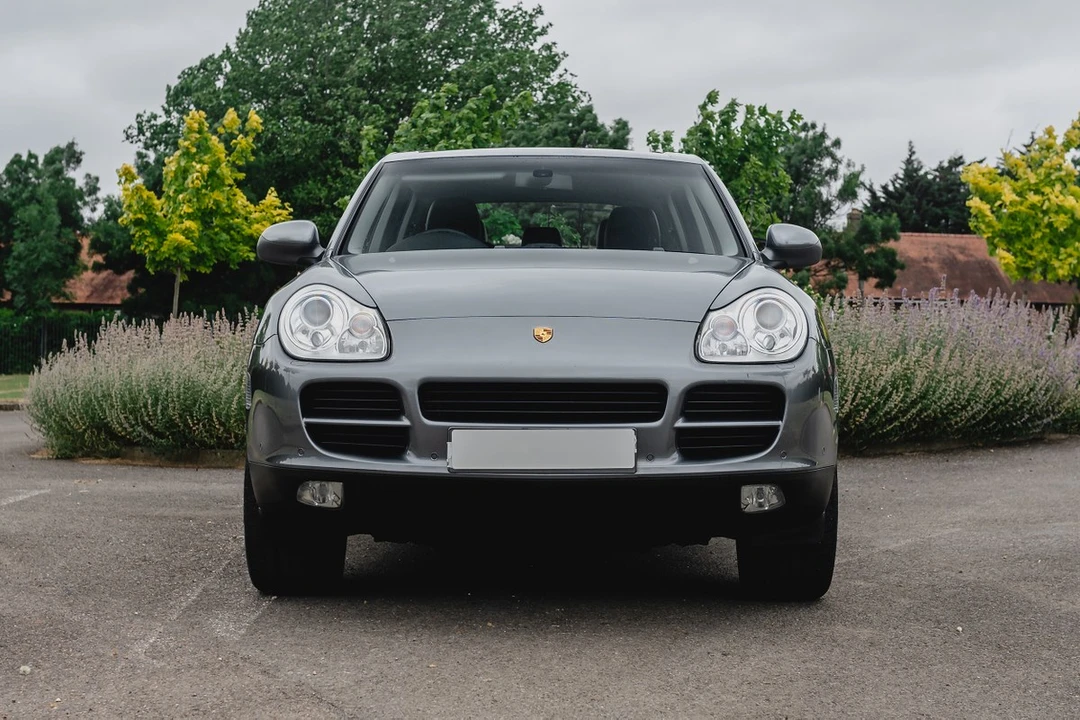 2003 Porsche Cayenne - Image 11 of 30
