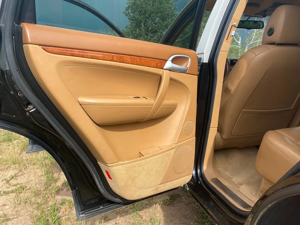 2003 Porsche Cayenne - Image 20 of 28