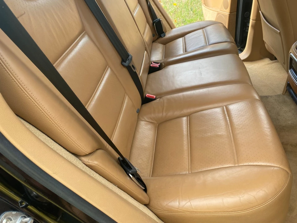 2003 Porsche Cayenne - Image 25 of 28