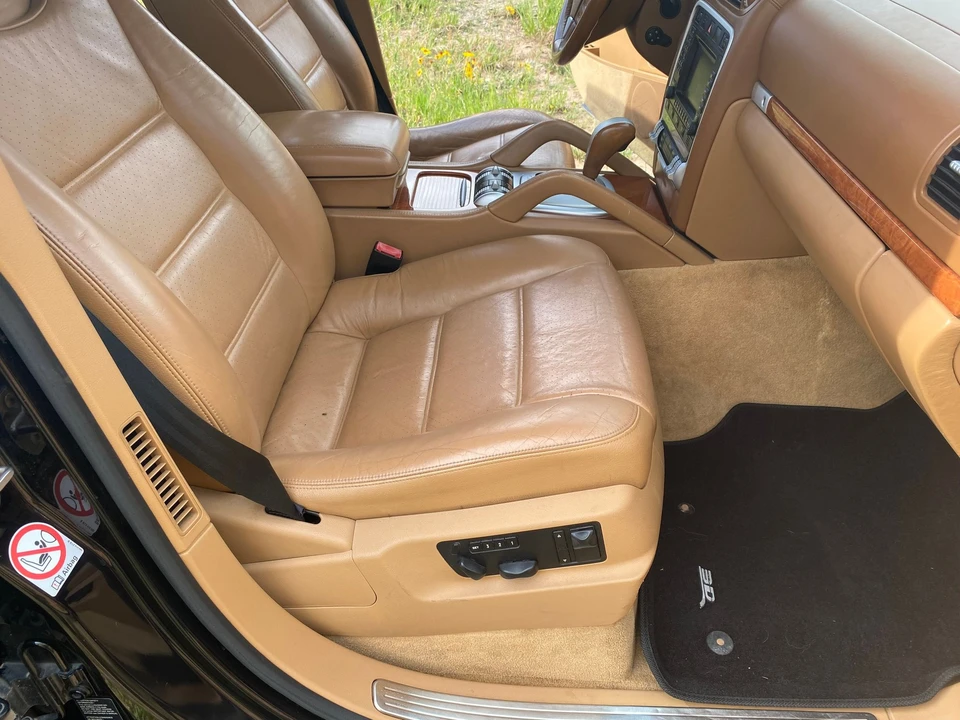 2003 Porsche Cayenne - Image 27 of 28