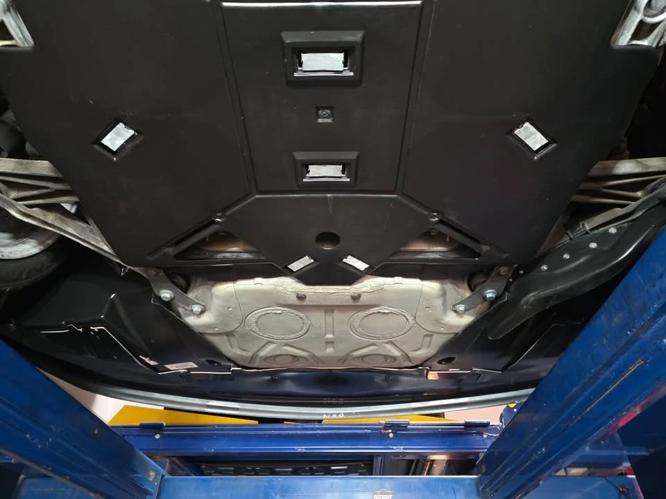 2003 Porsche 996 GT2 - Image 15 of 20