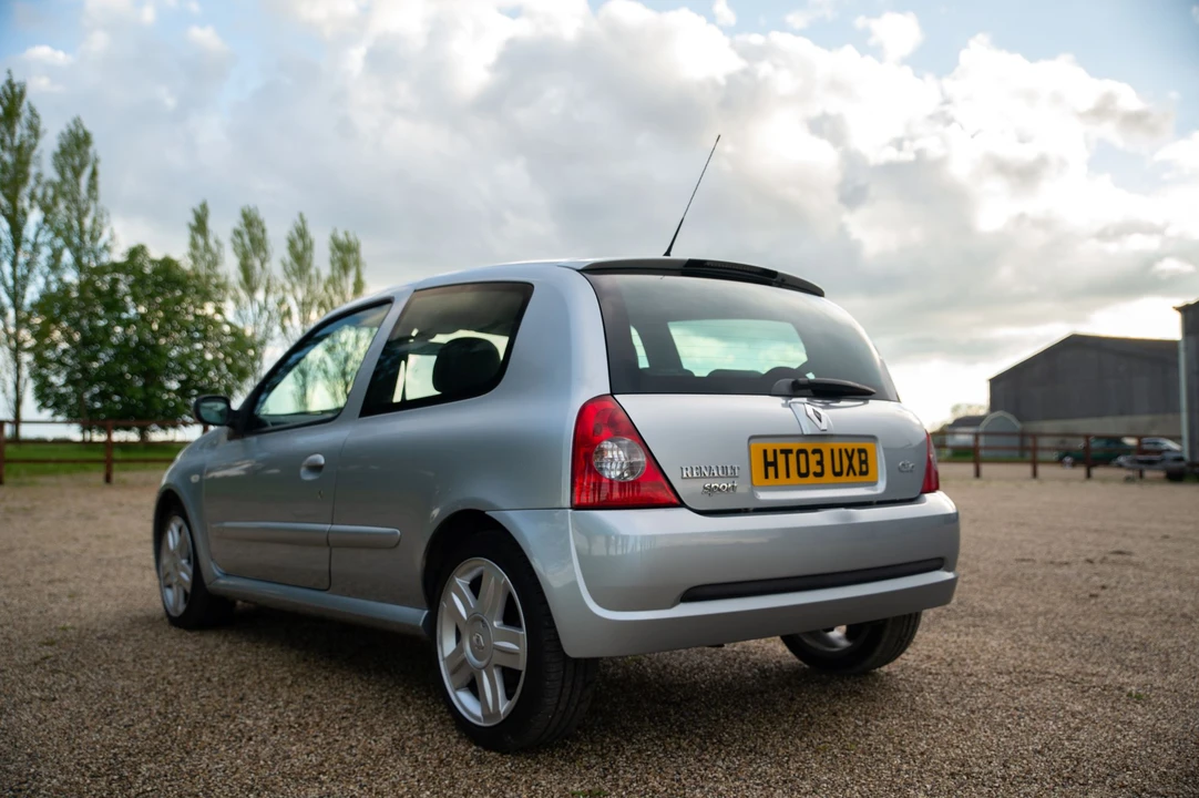 2003 Renault Clio 2nd Gen - Image 8 of 31