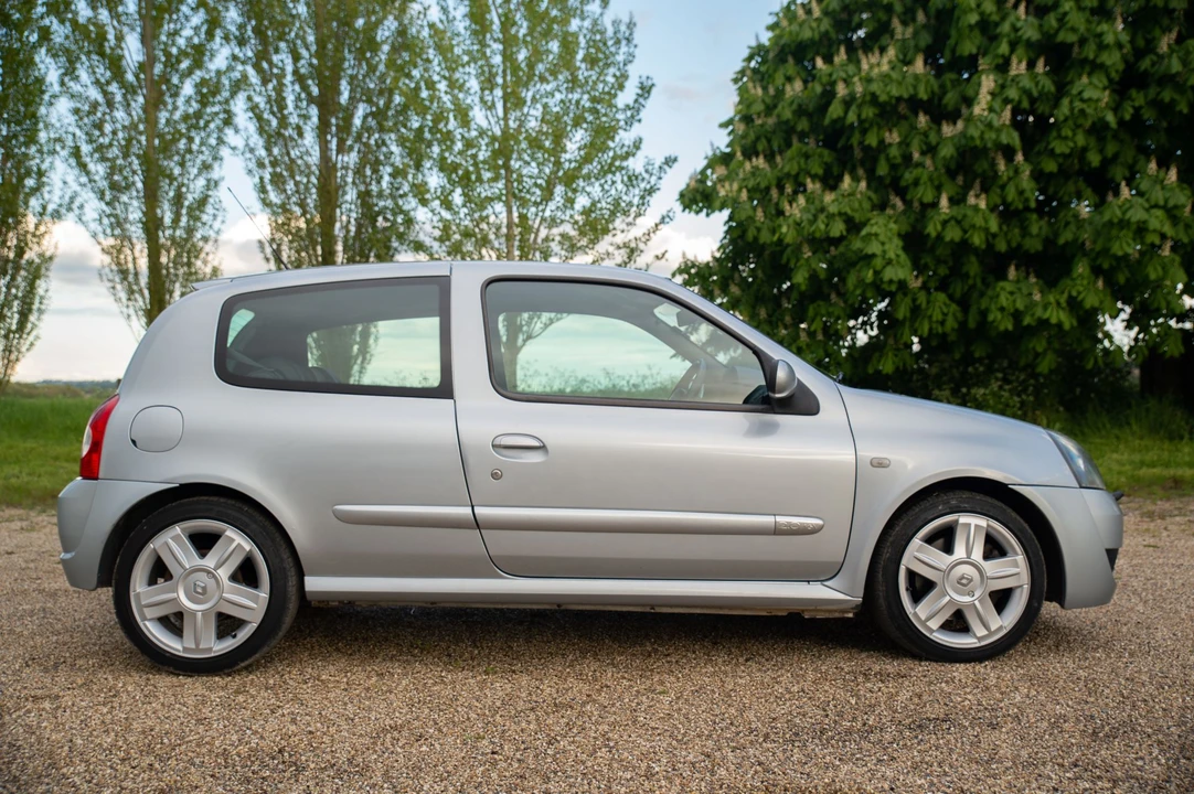 2003 Renault Clio 2nd Gen - Image 6 of 31