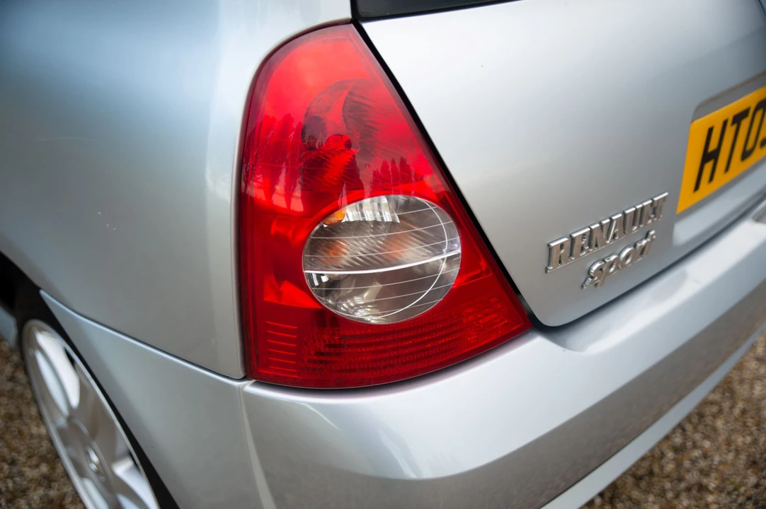 2003 Renault Clio 2nd Gen - Image 21 of 31