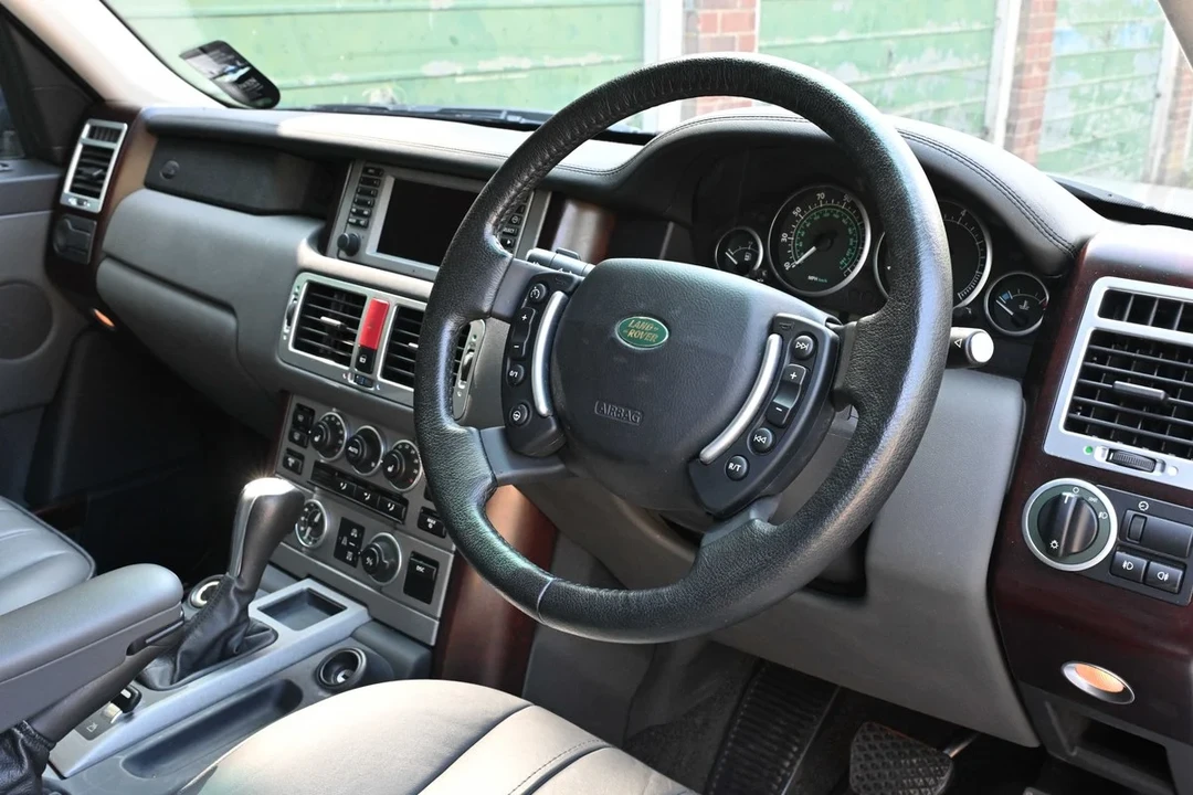 2003 Land Rover Range Rover L322 - Image 13 of 30