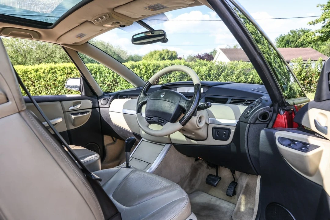 2003 Renault - Image 13 of 30