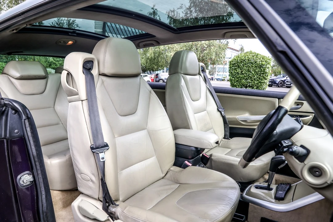 2003 Renault - Image 21 of 30