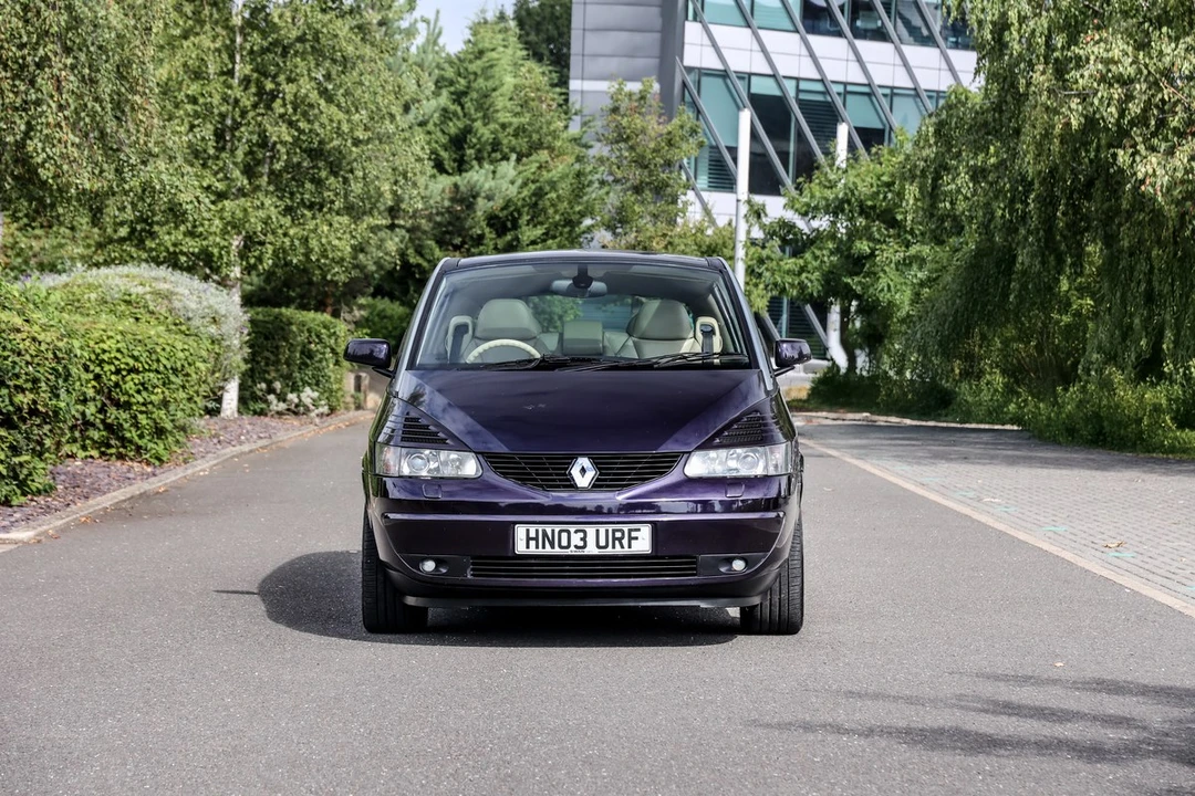 2003 Renault - Image 9 of 30