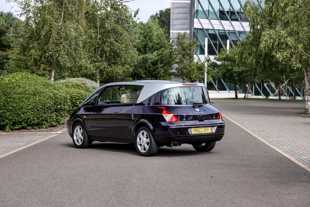 2003 Renault - Image 6 of 30