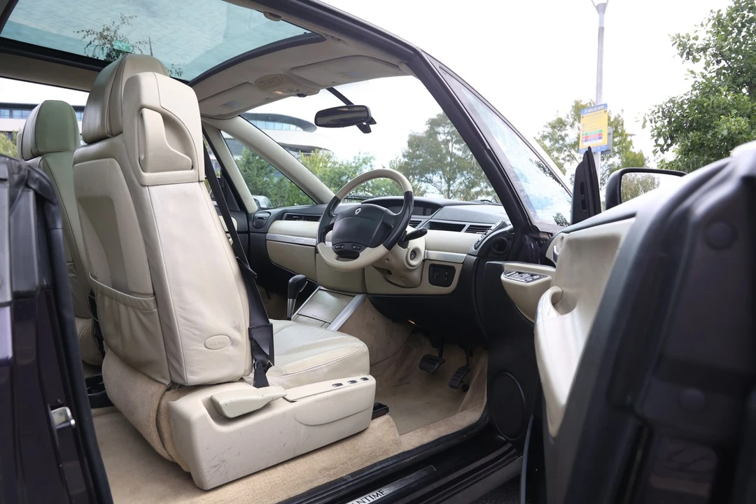 2003 Renault - Image 18 of 30